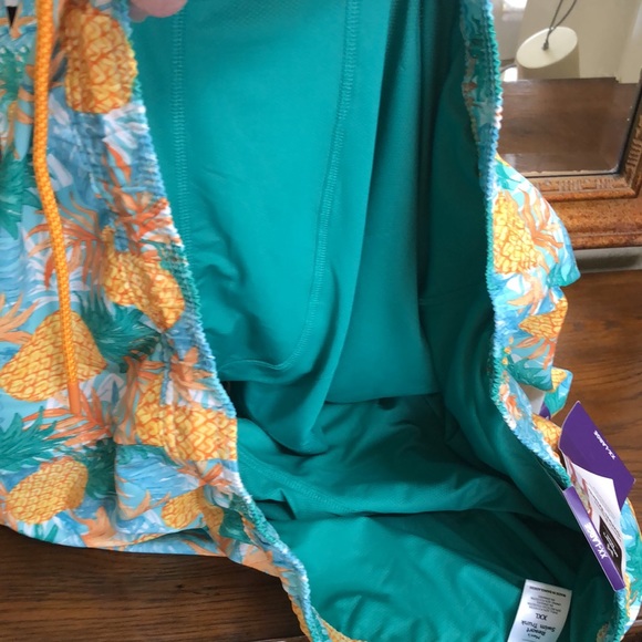 New Men’s resort swim trunk. Size XXL. Tropical plants and pineapples. - Picture 9 of 12